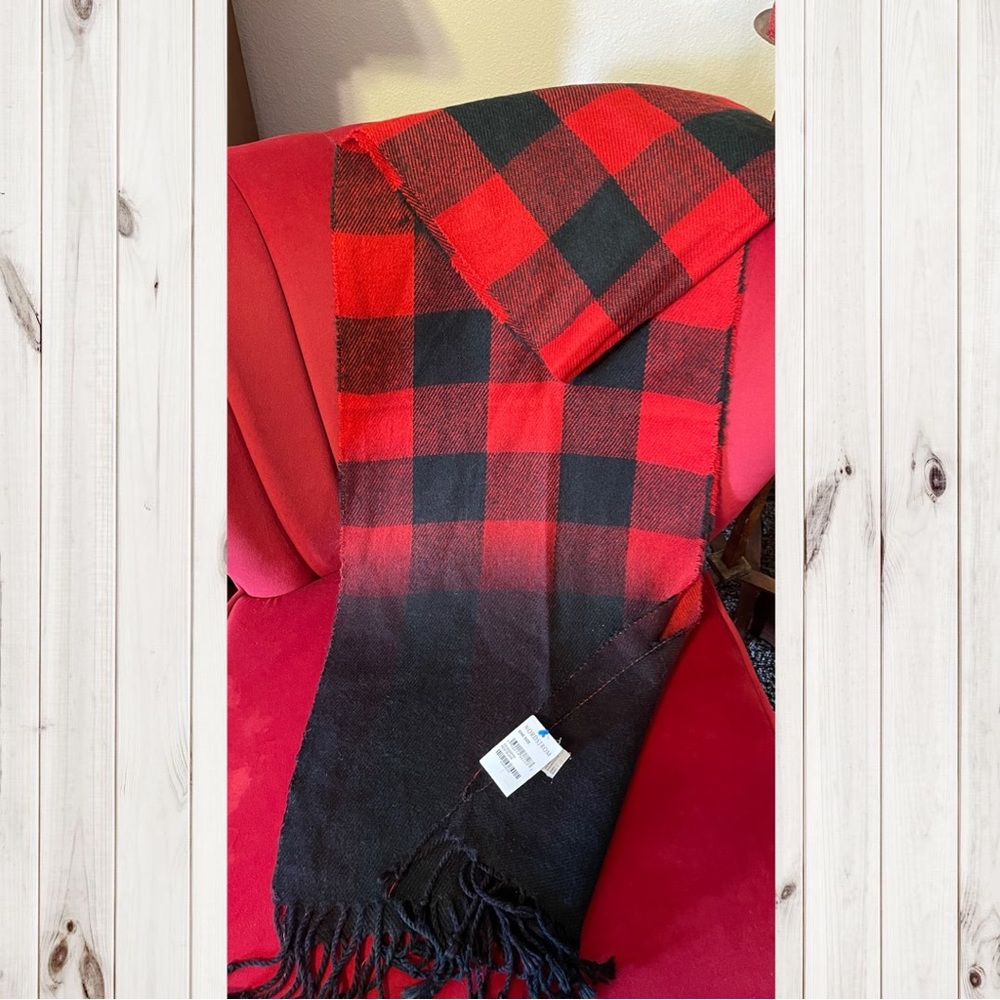NORDSTROM *THE RAIL * SCARF
